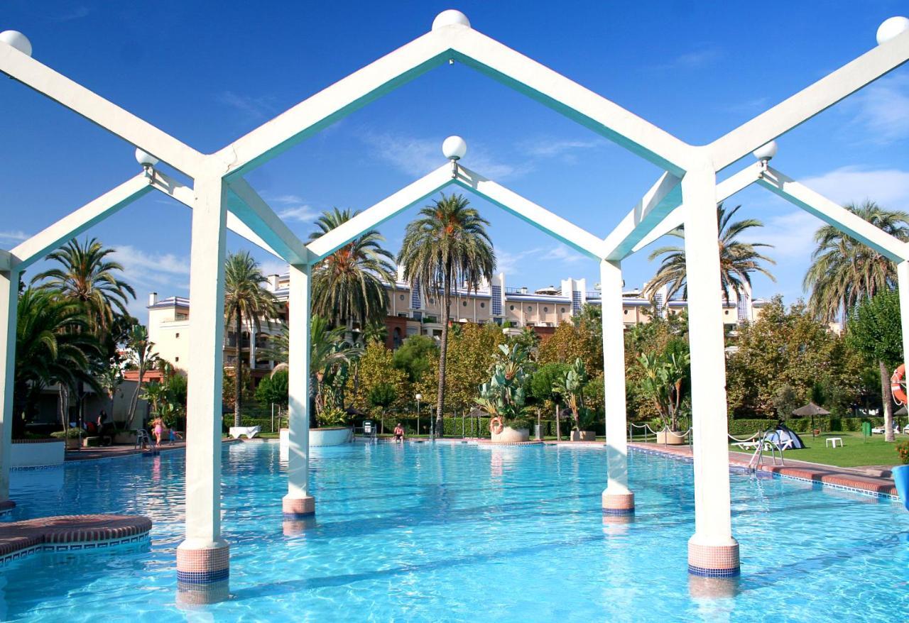Clc Benal Beach Aparthotel Benalmadena Ngoại thất bức ảnh