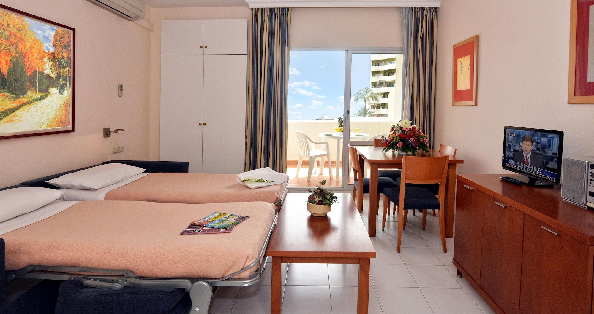 Clc Benal Beach Aparthotel Benalmadena Ngoại thất bức ảnh