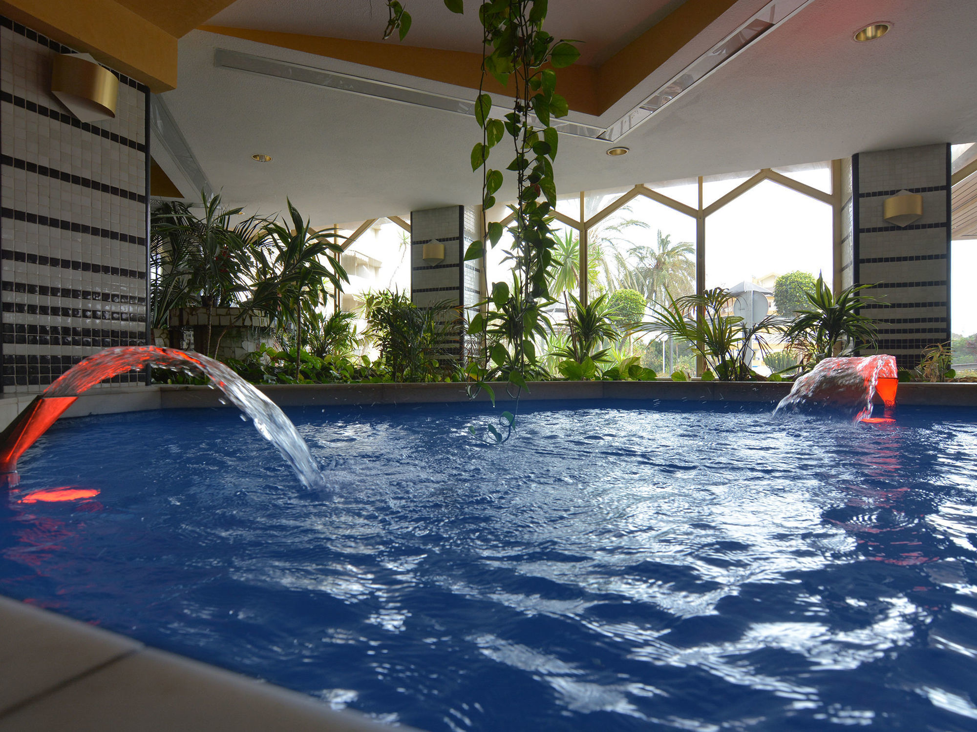 Clc Benal Beach Aparthotel Benalmadena Ngoại thất bức ảnh