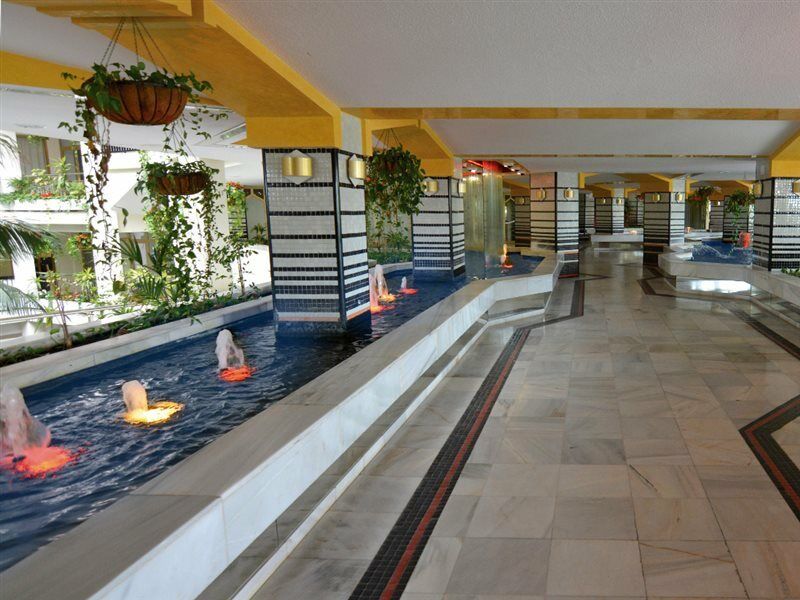 Clc Benal Beach Aparthotel Benalmadena Ngoại thất bức ảnh